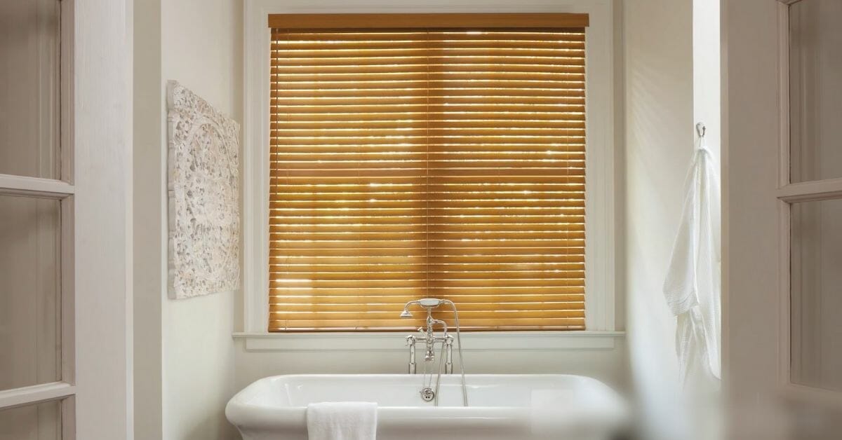 advantages and disadvantages of wood blinds
