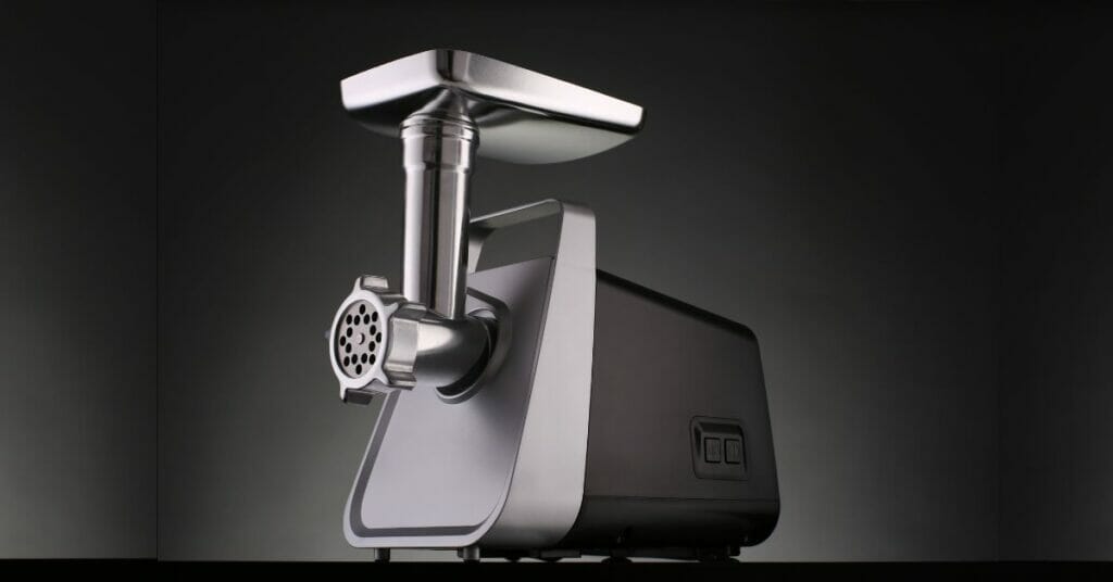 How Does a Meat Grinder Work Properly?
