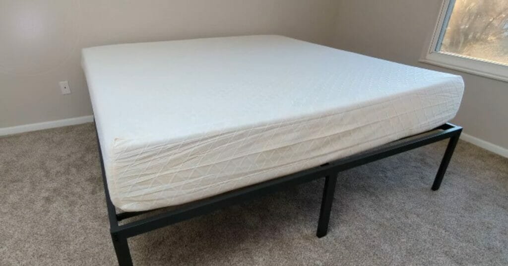 Why You Should Choose the Chime 12 Inch Hybrid mattress?